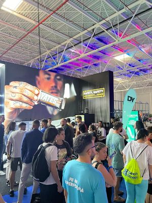 Bom preço. Máquina de venda instantânea de shake de proteína comercial no ginásio on-line